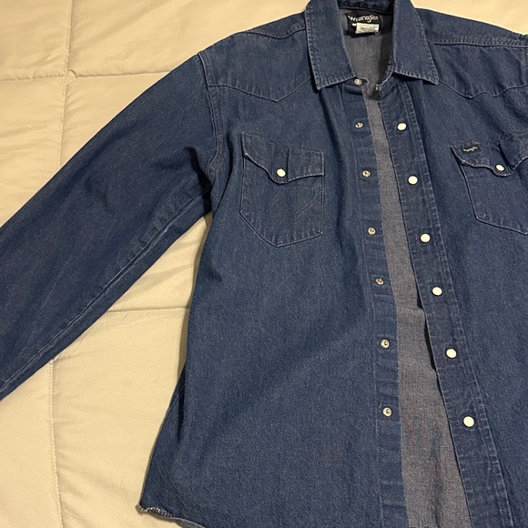 Wrangler Dark Blue Denim Button-Up Shirt - Picture 4 of 6